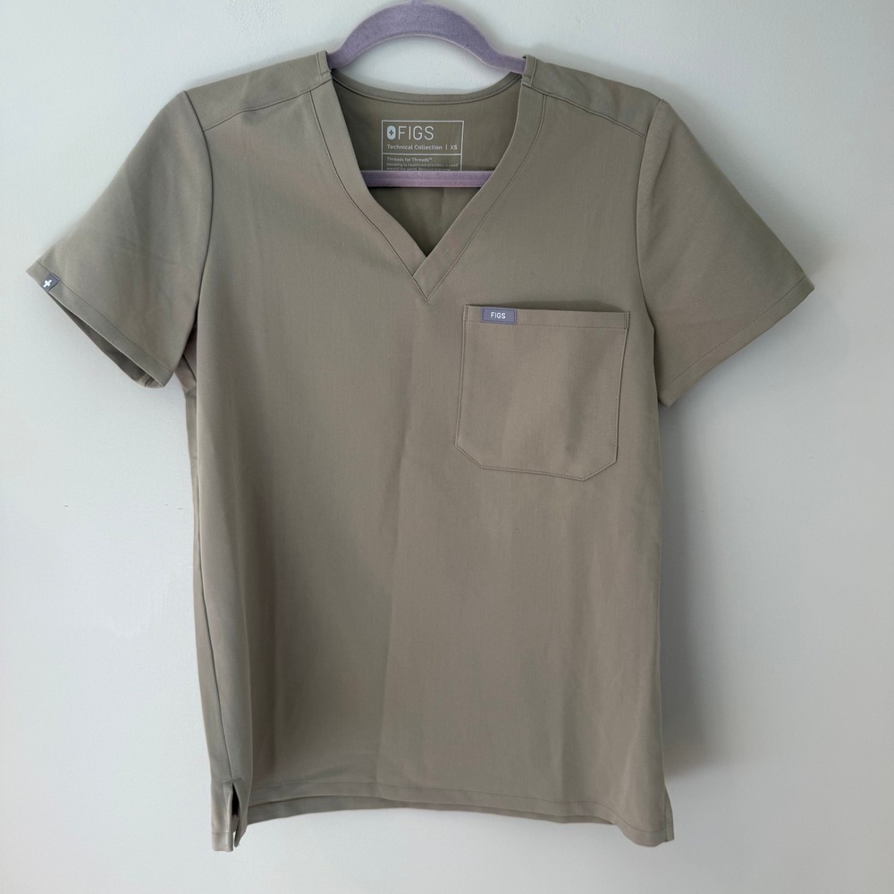 FIGS Technical Collection Casma Scrub Top Tan Khaki V-Neck Womens XS